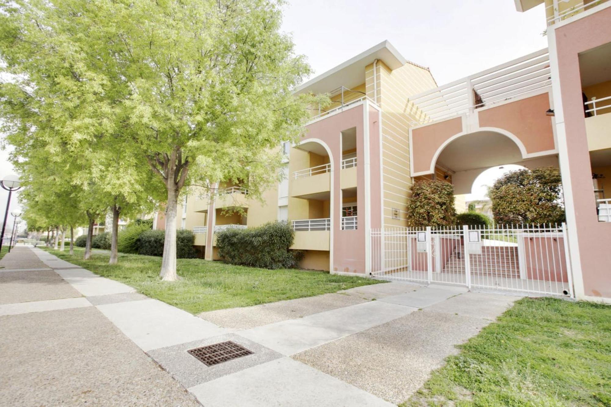 Duplex Alberti - Welkeys Lattes Bagian luar foto